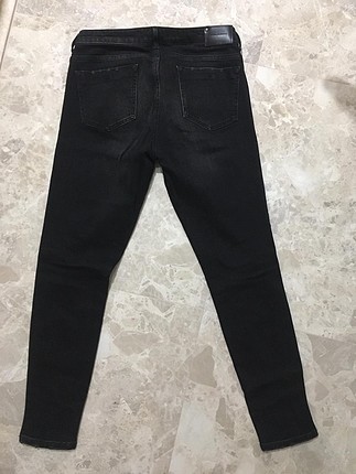 Zara Zara yırtık detaylı kot pantolon