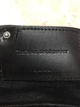 xl Beden Zara yırtık detaylı kot pantolon