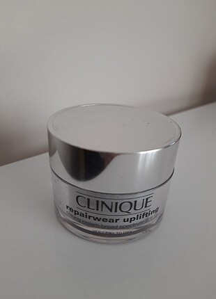 Clinique repairwear uplifting
