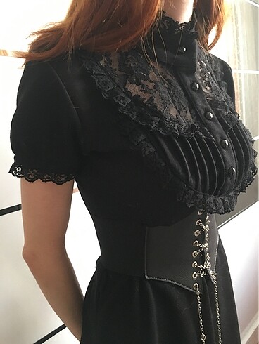 Gotik dantelli elbise