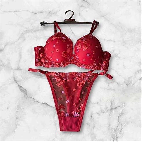 Victoria s Secret Kalpli iç çamaşırı takımı