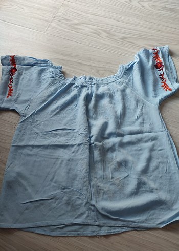 m Beden mavi Renk NAKIŞLI İŞLEMELİ BLUZ