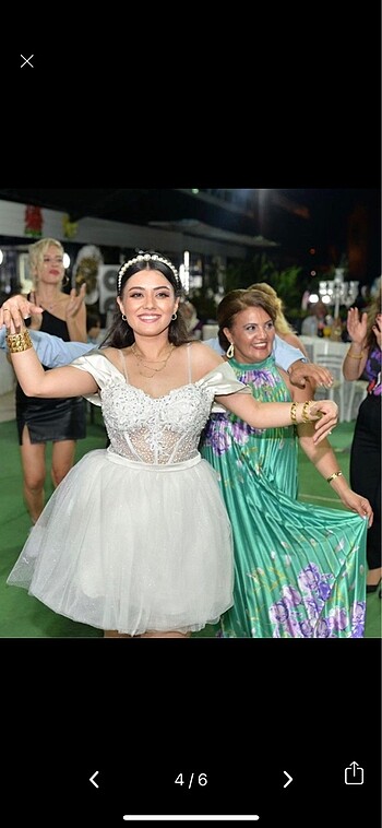 m Beden beyaz Renk After party kısa gelinlik