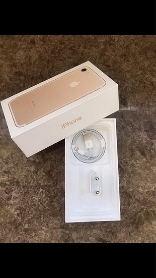 Apple Watch Orjinal iPhone şarj kablosu ve adaptör