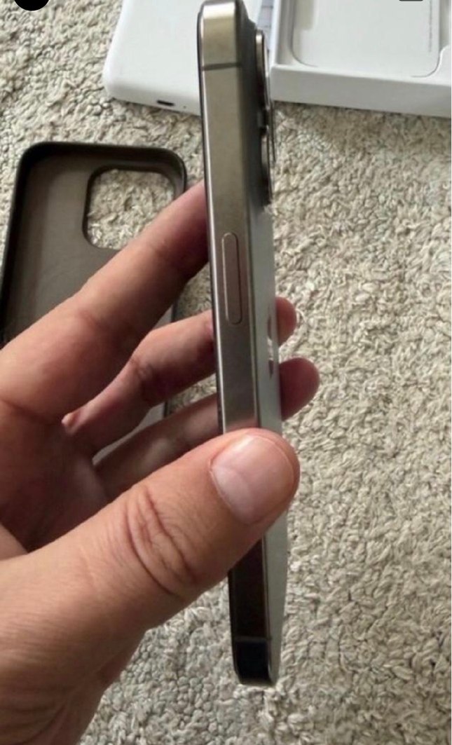 İphone 15 pro sıfır gibi full set halinde - Görsel 2