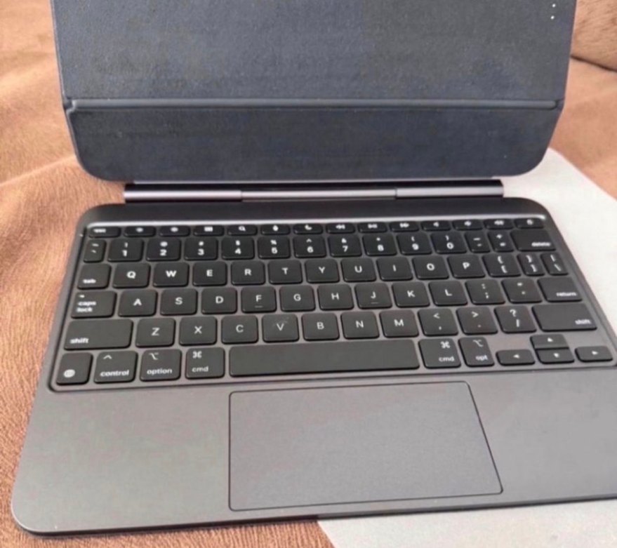 Apple iPad magic Keyboard M4 M5 - Görsel 2