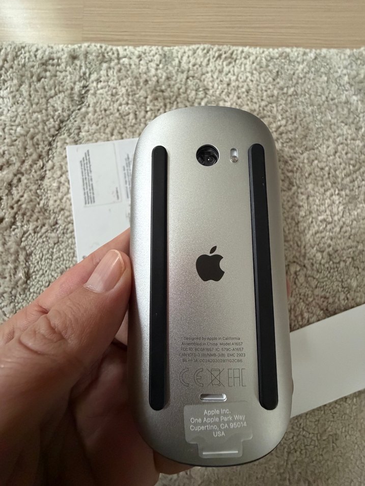 Sıfır Apple Magic Mouse 2 siyah renk - Görsel 2