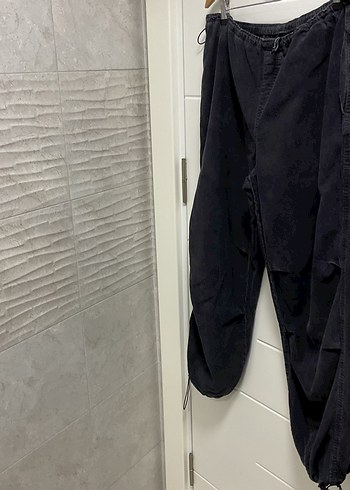 Siyah Bol Kesim lastikli Kadife Pantolon - Görsel 3