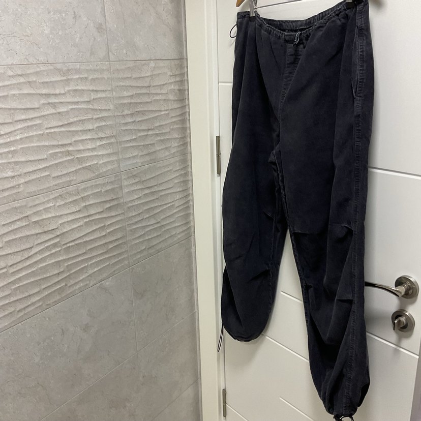 Siyah Bol Kesim lastikli Kadife Pantolon - Görsel 3