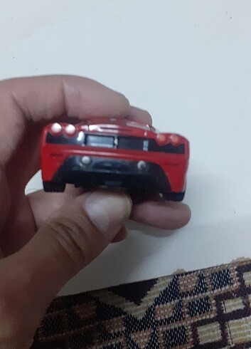 Oyuncak araba