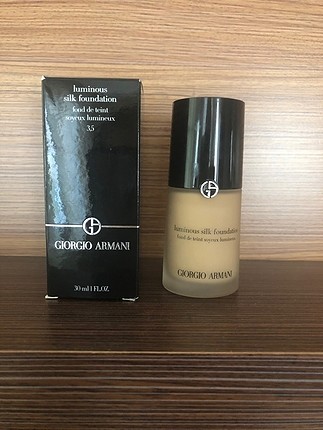 Giorgio armani luminious silk fondöten 