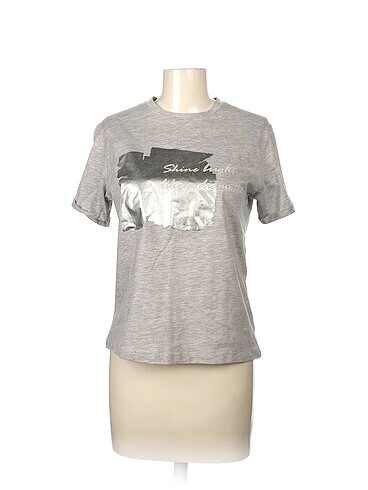 Network T-shirt %70 İndirimli.