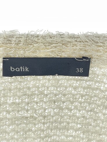 38 Beden çeşitli Renk Batik Hırka %70 İndirimli.