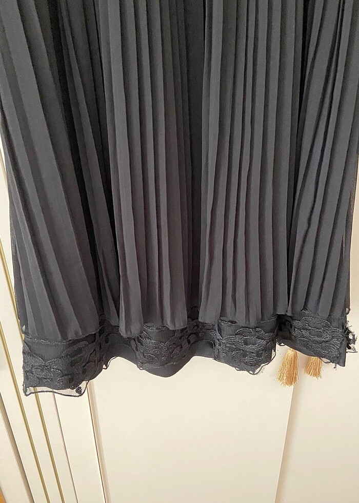 Tül detaylı harika elbise - Görsel 3