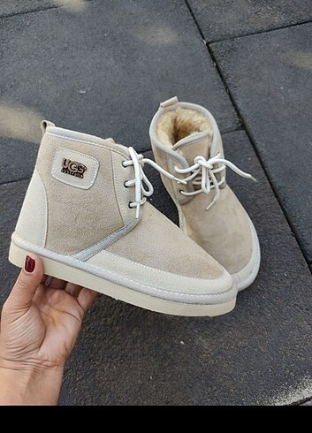 37 Beden UGG Bagcıklı içi tüylü bot 