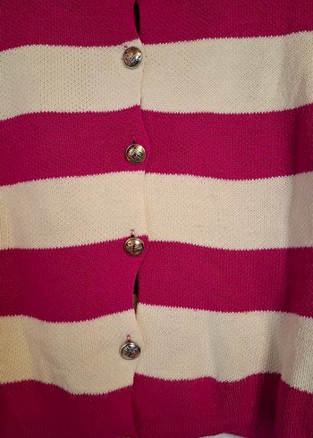 Düğmeli Pembe Çizgili Kadın Hırka - Görsel 3