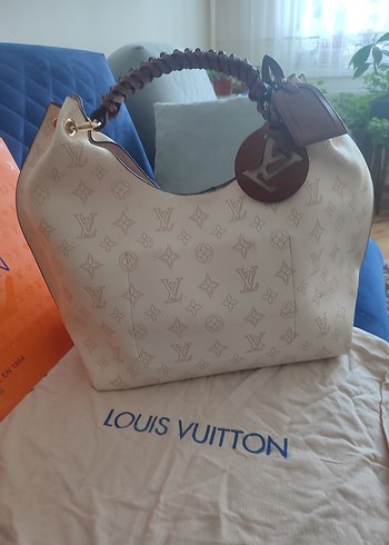 Louis Vuitton Monogramli Krem Omuz Cantasi