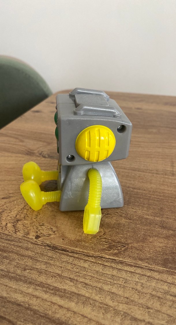 Retro Robot Oyuncak  Eğlenceli ve Renkli! — görsel 4/4