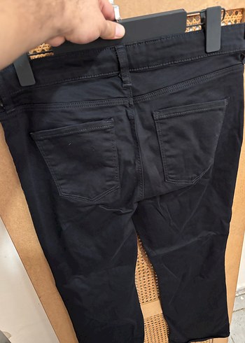 30 Beden siyah Renk MAVİ JEANS