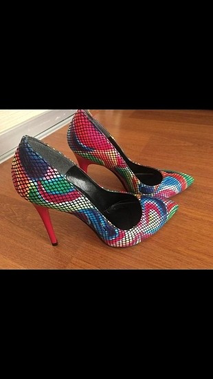 renkli topuklu ayakkabı