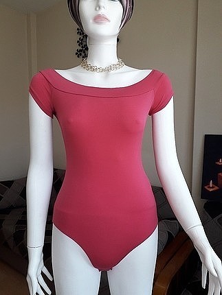 pembe bodysuit