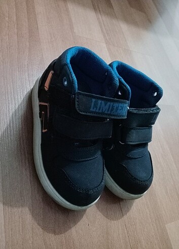 23 Beden Kışlık Bot