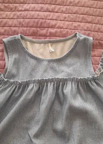 Kız Çocuk Gri Denim Volanlı Straplez Bluz 9  10 yas - Görsel 4