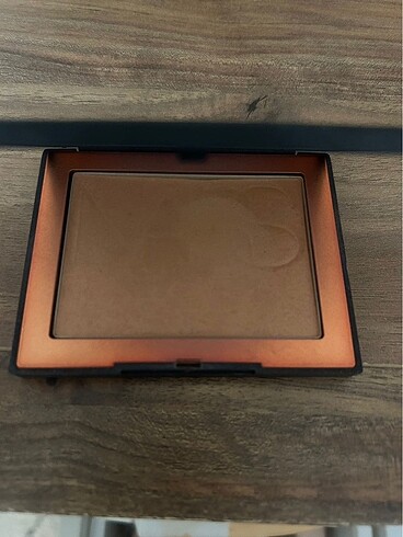 Nars bronz pudra