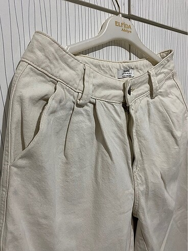 Bershka Pantalon