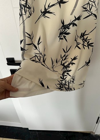 Beyaz Desenli Kolsuz Mini Elbise - Görsel 4