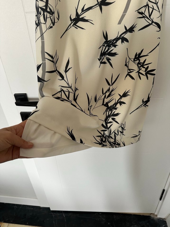 Beyaz Desenli Kolsuz Mini Elbise - Görsel 4