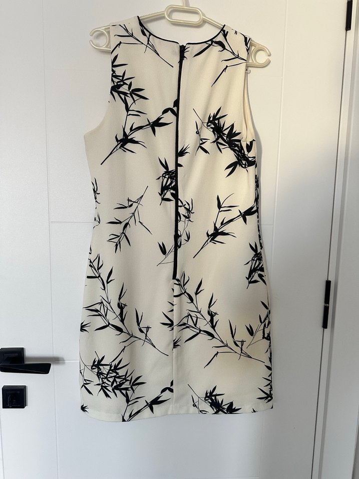 Beyaz Desenli Kolsuz Mini Elbise - Görsel 2