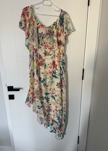 Çiçek Desenli Bohem Uzun Asimetrik Kesim Elbise - Görsel 2