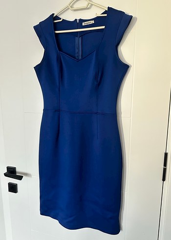 Saks V Yaka Kolsuz Midi Elbise - Görsel 2