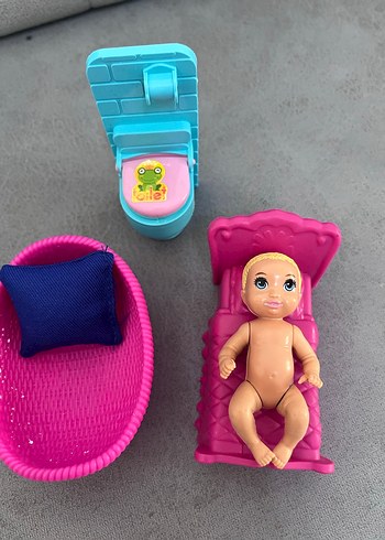 Yavru Barbıe Pembe Bebek ve Aksesuar Seti - Görsel 2