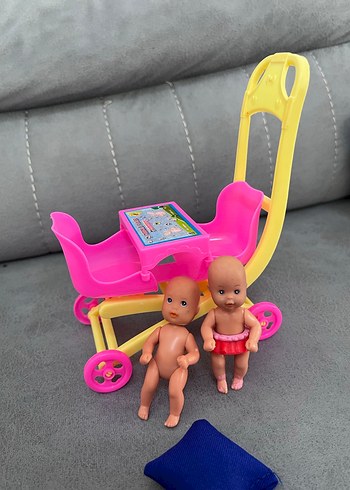 Renkli Pembe Bebek Arabası Oyuncak ve yavru Barbie - Görsel 2