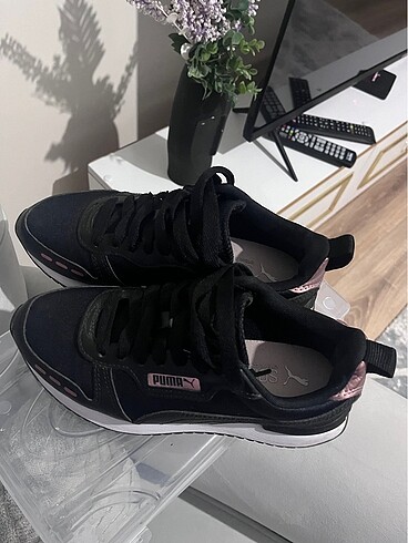 Puma kadın ayakkabı - Görsel 3