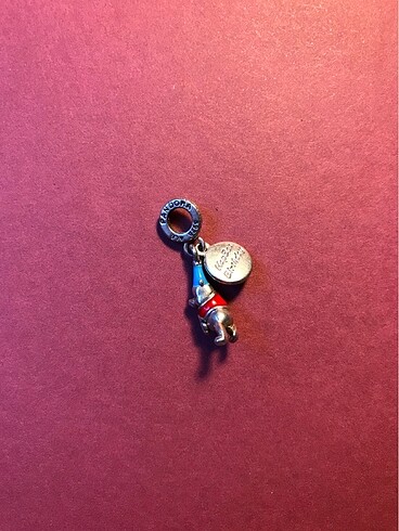 Pandora Pandora charm