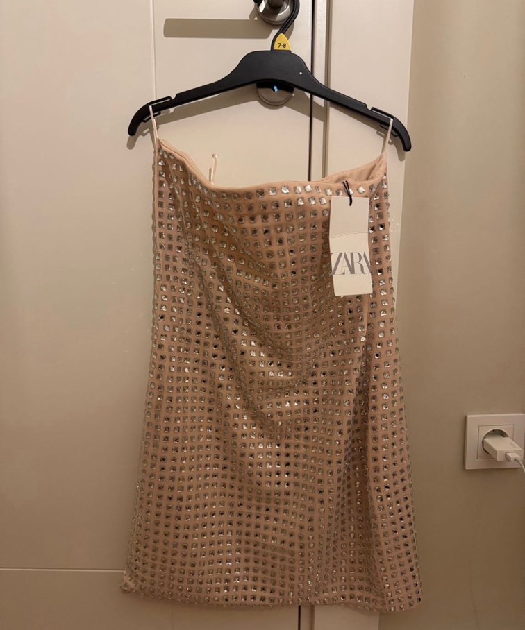 Mini Straplez Parlak Puantiyeli Elbise - Görsel 3