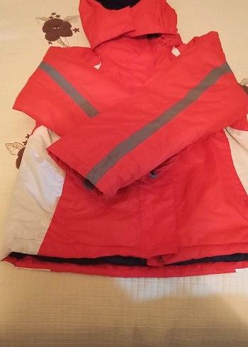 7 8 yas Çocuk Kapüşonlu Kırmızı Fermuarlı polarli mont - Görsel 3