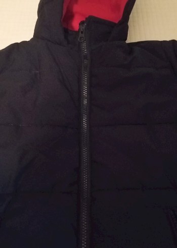 Erkek Çocuk Siyah Kapüşonlu Fermuarlı Mont - Görsel 2