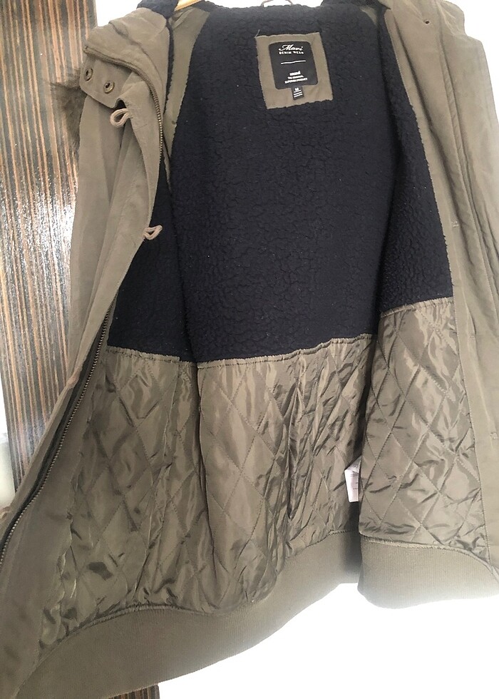 Kadın yeşil parka - Görsel 2