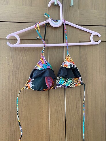 Bikini üstü