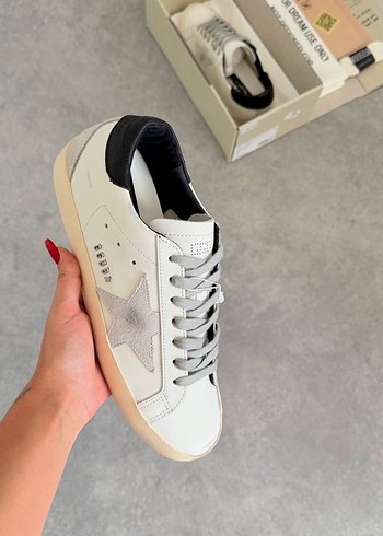 Golden Goose Deluxe Minimal Beyaz Deri Sneaker