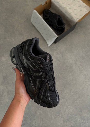 New Balance Siyah Mesh Sneaker