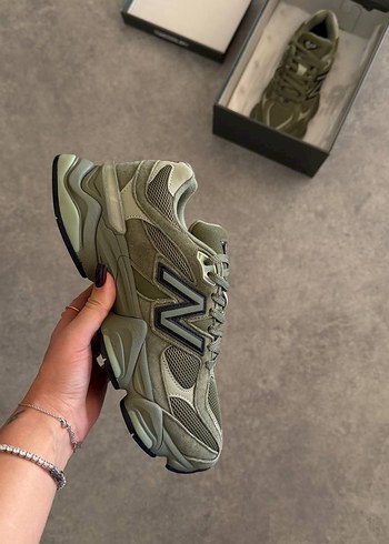 New Balance Haki Sneaker