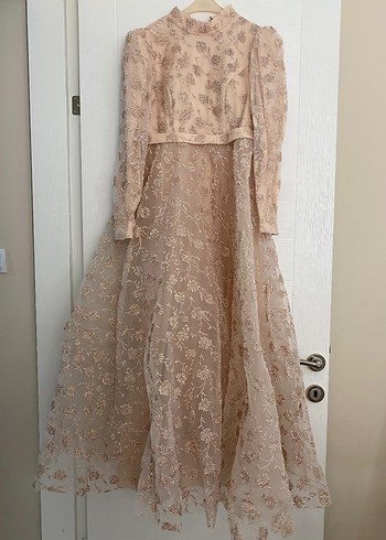 Abiye Bej Vintage Nakışlı Uzun Kollu Nişan Elbisesi
