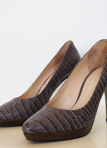 NINE WEST YILAN DERİSİ TOPUKLU AYAKKABI
