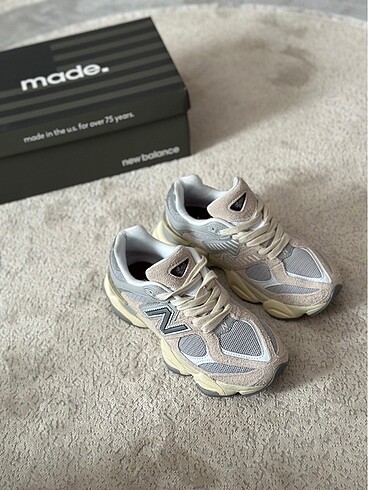 New balance 9060