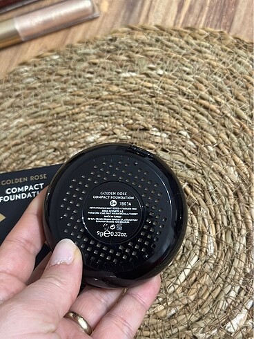 Beden Renk Golden rose compact fondöten sıfır
